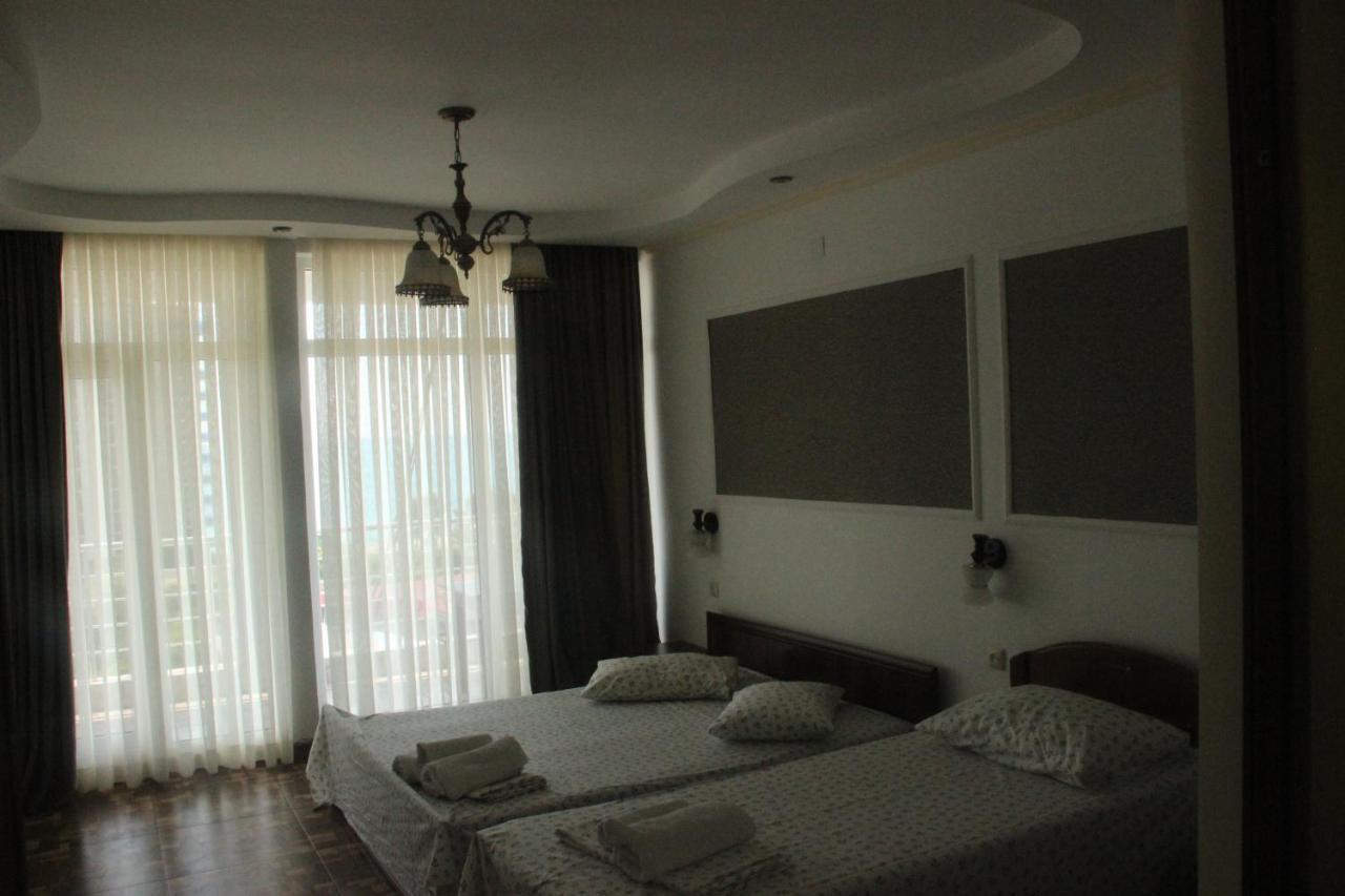 Badu Guest House ควาเรียที ภายนอก รูปภาพ